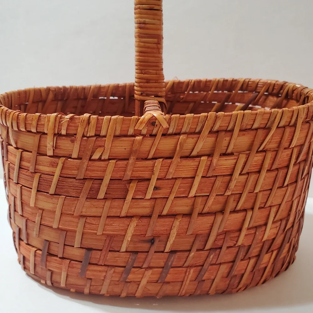 Vintage Weaved Wicker Divided Wine Basket